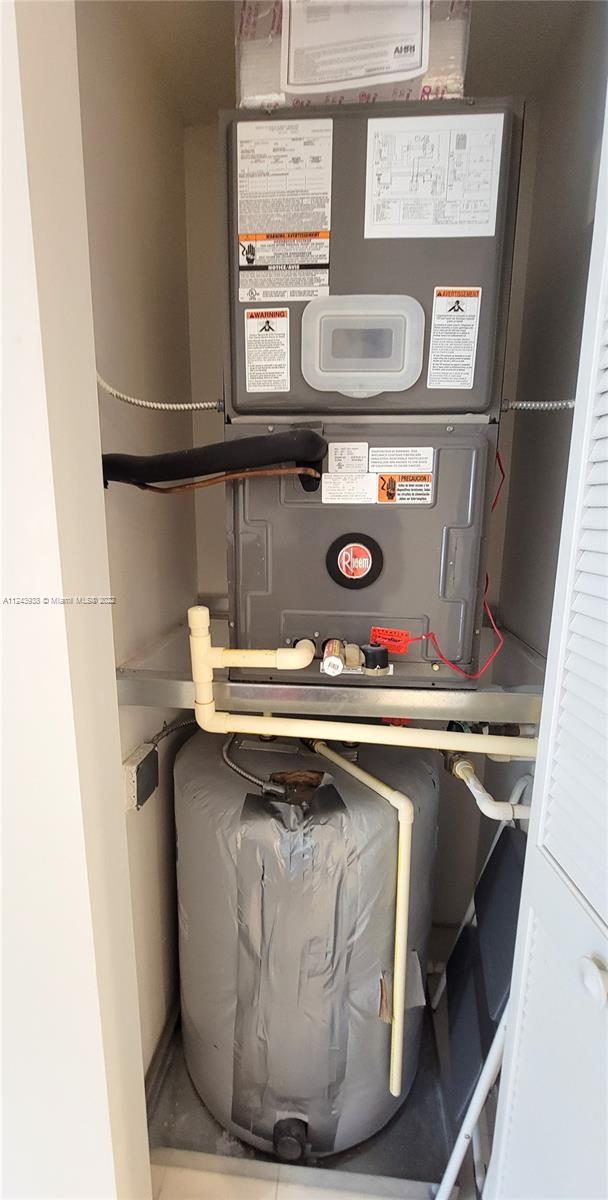 MIDTOWN DORAL CONDO 4 - Residential Lease