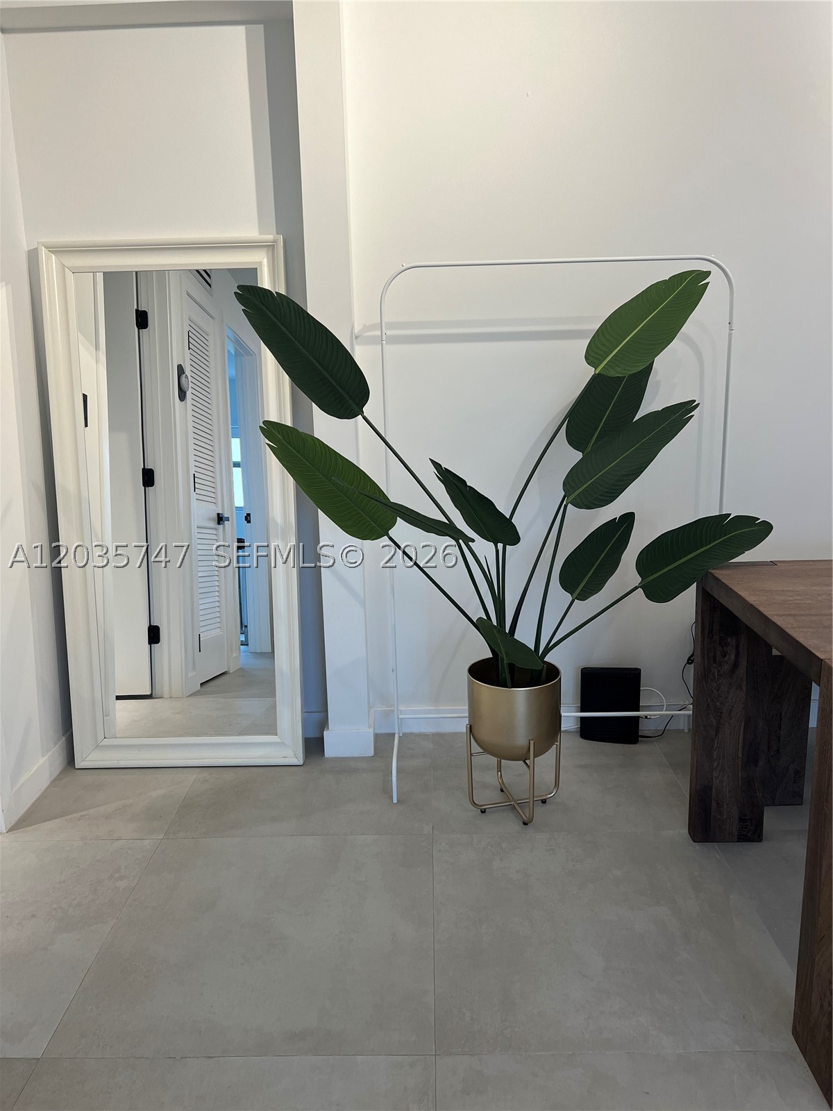 TERRACE VIEW TOWERS CONDO - Residential Lease