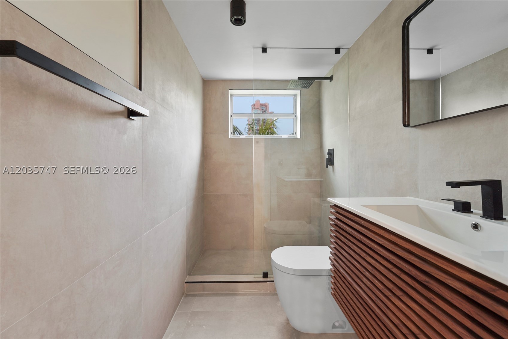 TERRACE VIEW TOWERS CONDO - Residential Lease