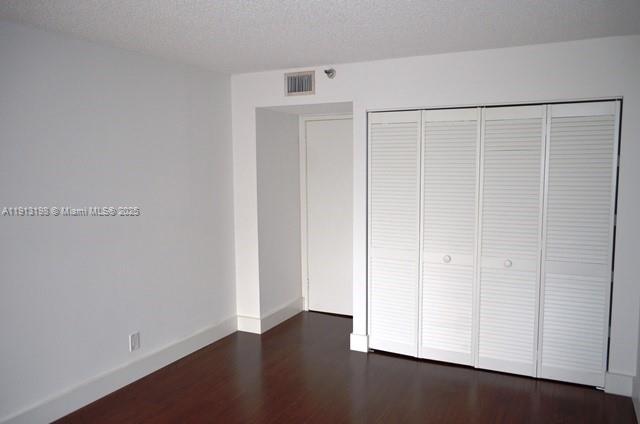 WINSTON TOWERS 700 CONDO - Residential