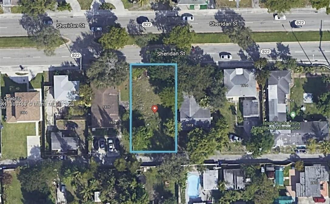 INVESTMENT OPORTUNITY!! You can built up to 6 stories (22000 SF), mixed use zone.
This lot is a few hundred feet from the new Publix that is at Sheridan and Federal Highway.
this land would be great for building another multi unit dwelling, there are many posible ways to develop.
Close to FLL Airport, les thank 5 minutes to the Beach, Hard Rock Casino, Gulfstream Horse Truck .
AMAZIN LOCATION!!!!