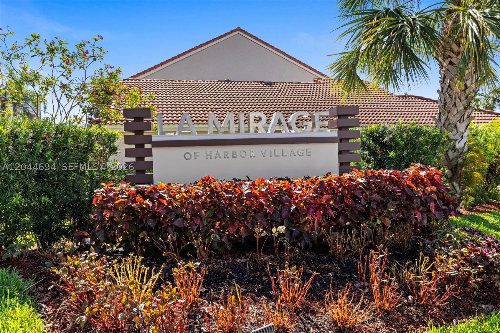 LA MIRAGE OF HARBOR VILG - Residential Lease