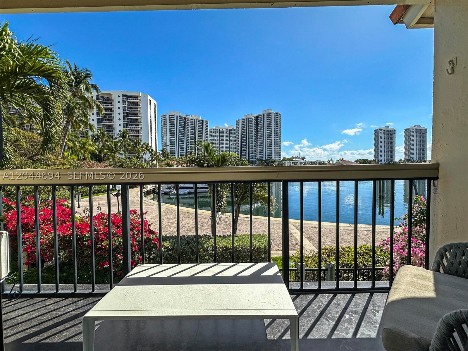 LA MIRAGE OF HARBOR VILG - Residential Lease