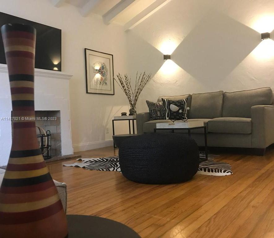 LINCOLN SUB - Residential Lease