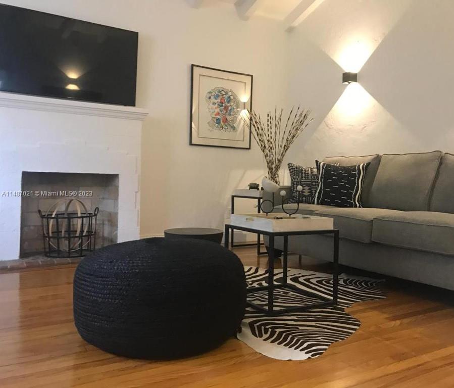 LINCOLN SUB - Residential Lease
