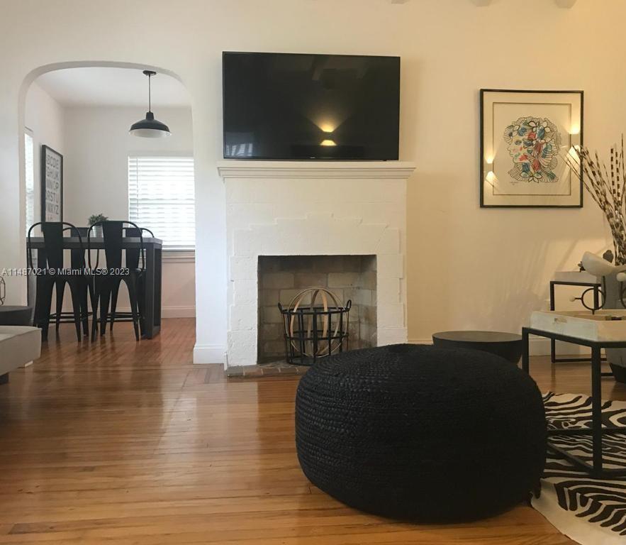 LINCOLN SUB - Residential Lease