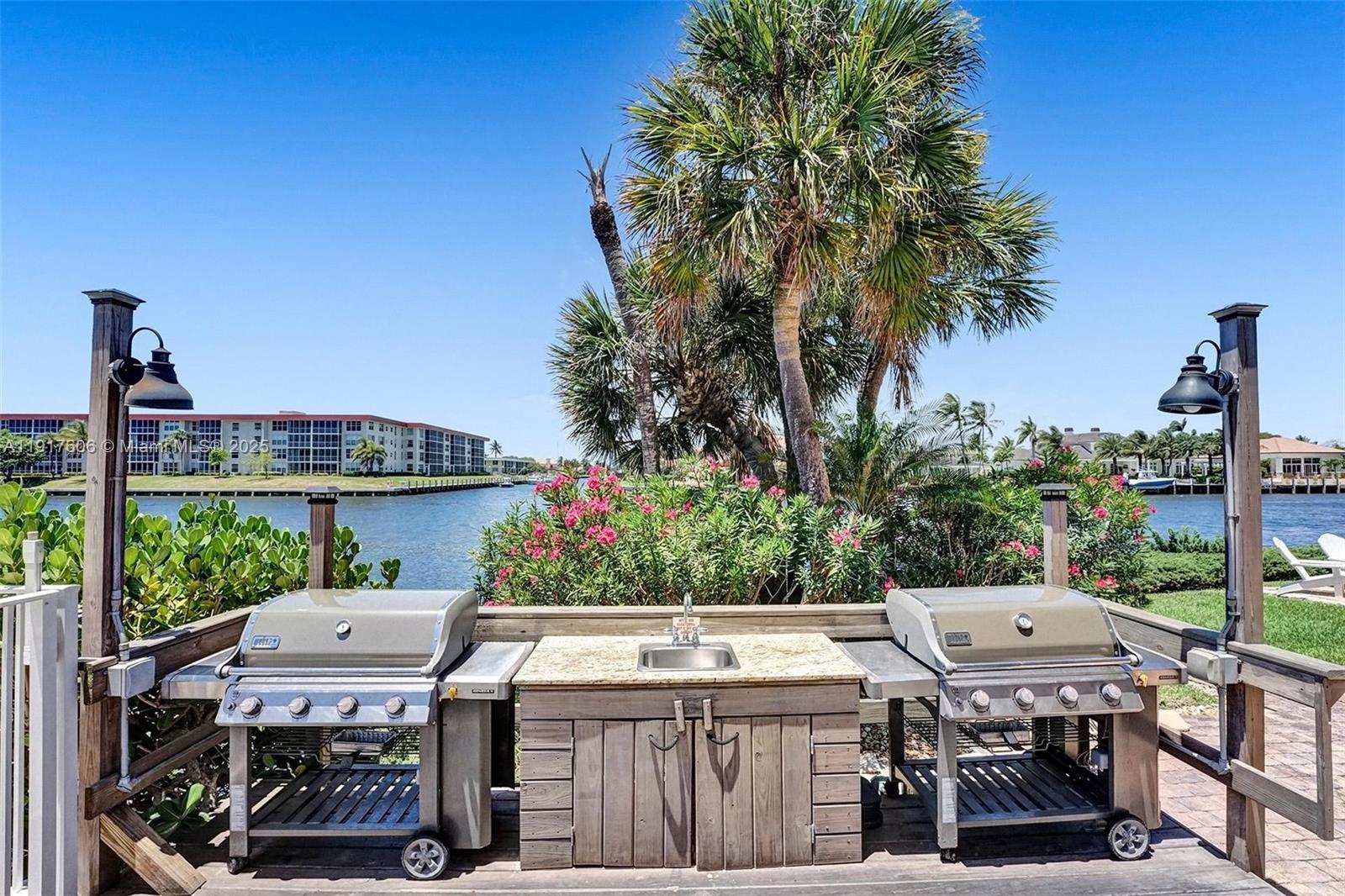 HILLSBORO ISLAND HOUSE CO - Residential