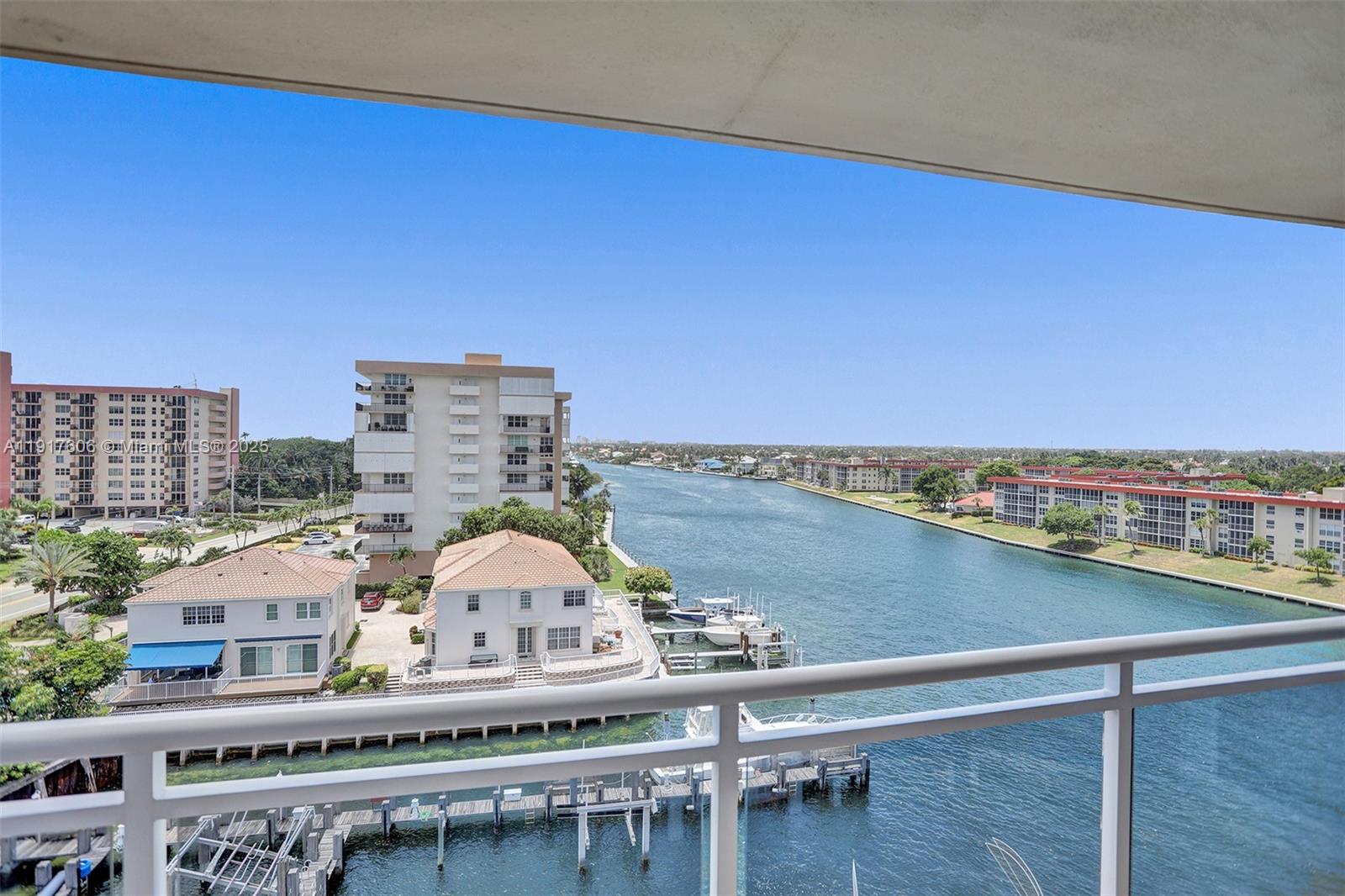 HILLSBORO ISLAND HOUSE CO - Residential