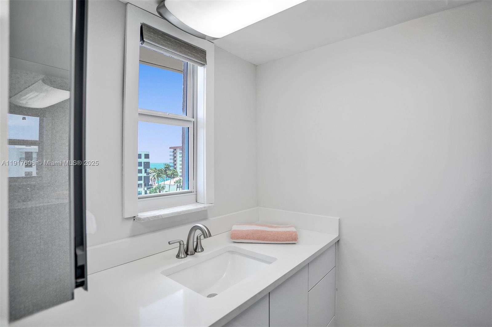 HILLSBORO ISLAND HOUSE CO - Residential