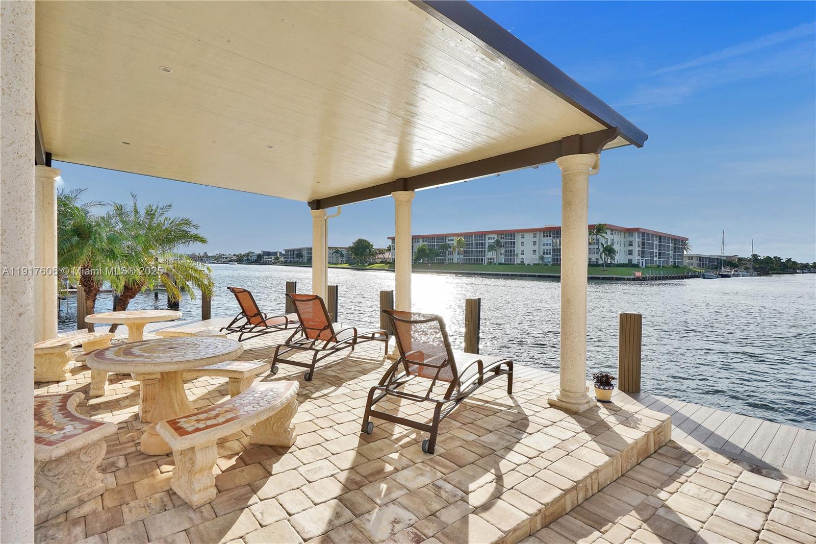 HILLSBORO ISLAND HOUSE CO - Residential