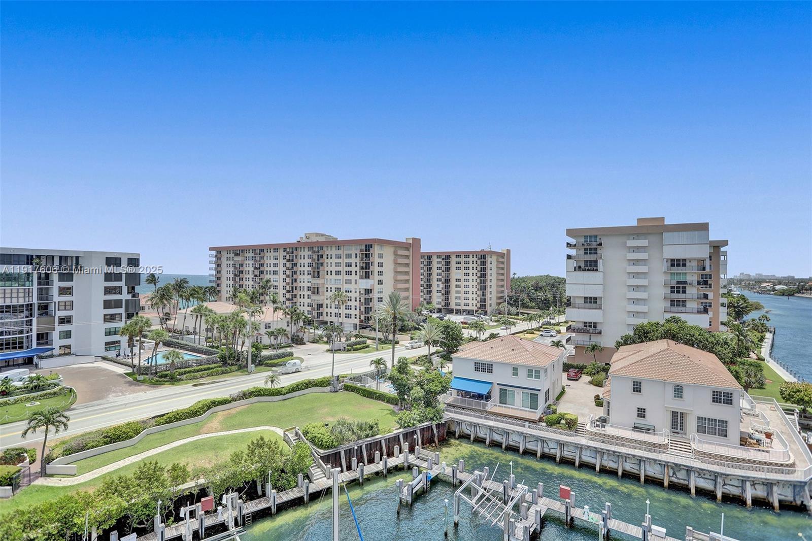 HILLSBORO ISLAND HOUSE CO - Residential