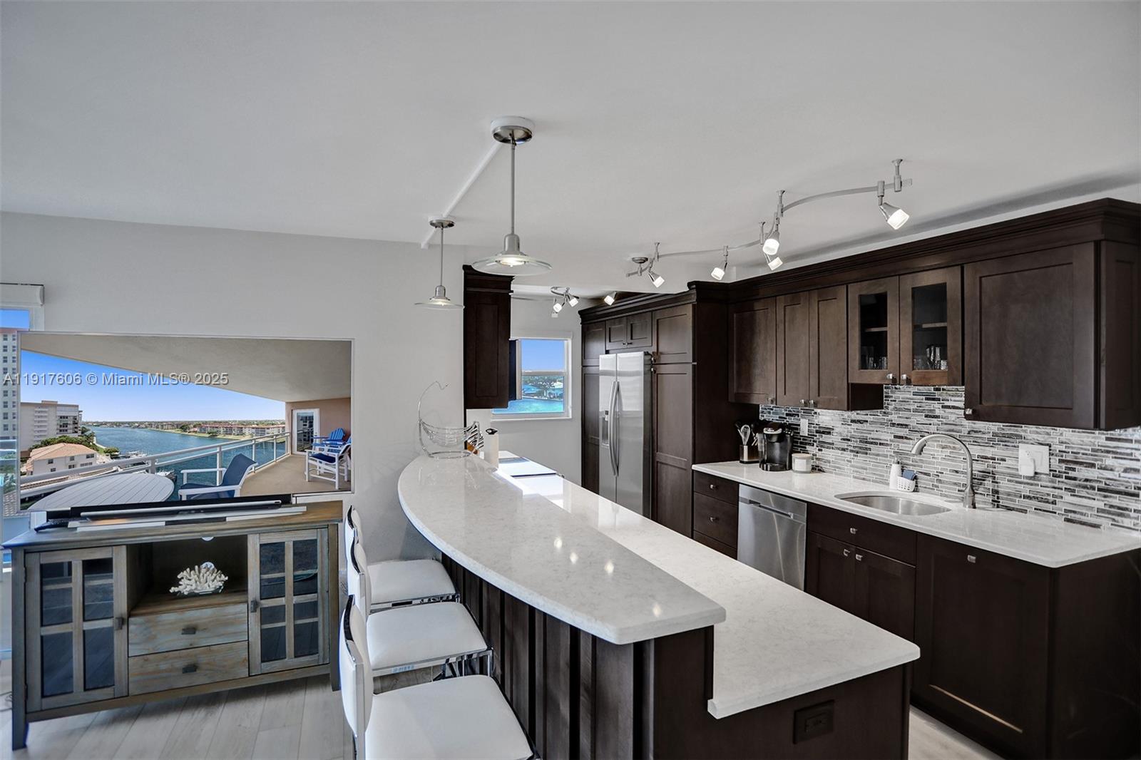 HILLSBORO ISLAND HOUSE CO - Residential