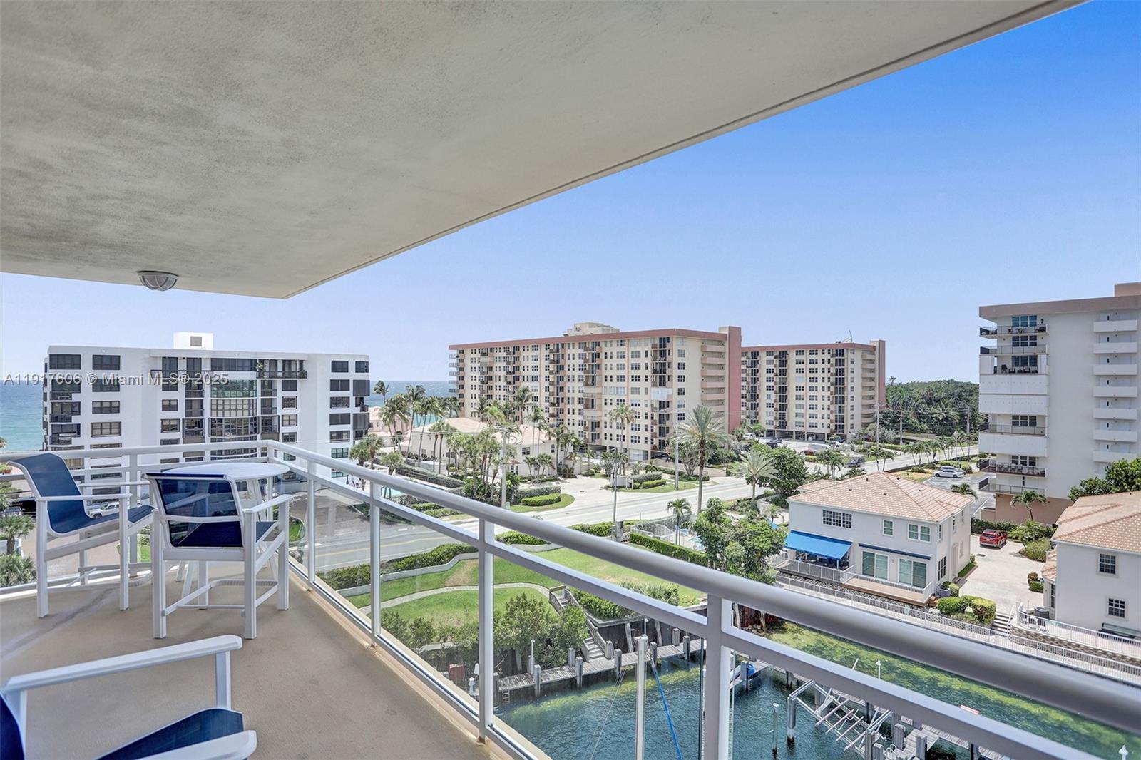 HILLSBORO ISLAND HOUSE CO - Residential