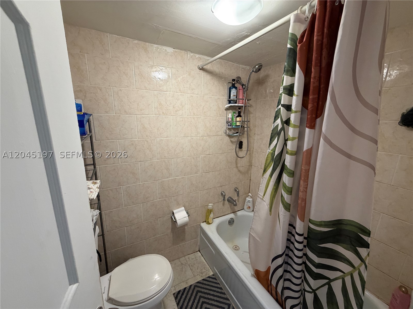 PLAZA TOWERS SOUTH CONDO - Residential Lease