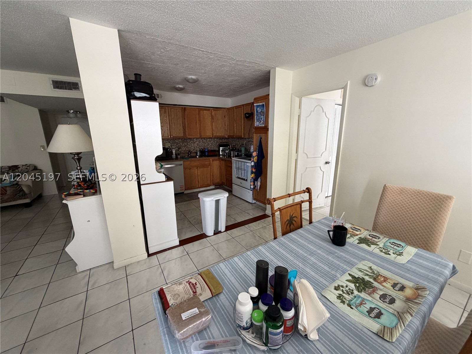 PLAZA TOWERS SOUTH CONDO - Residential Lease