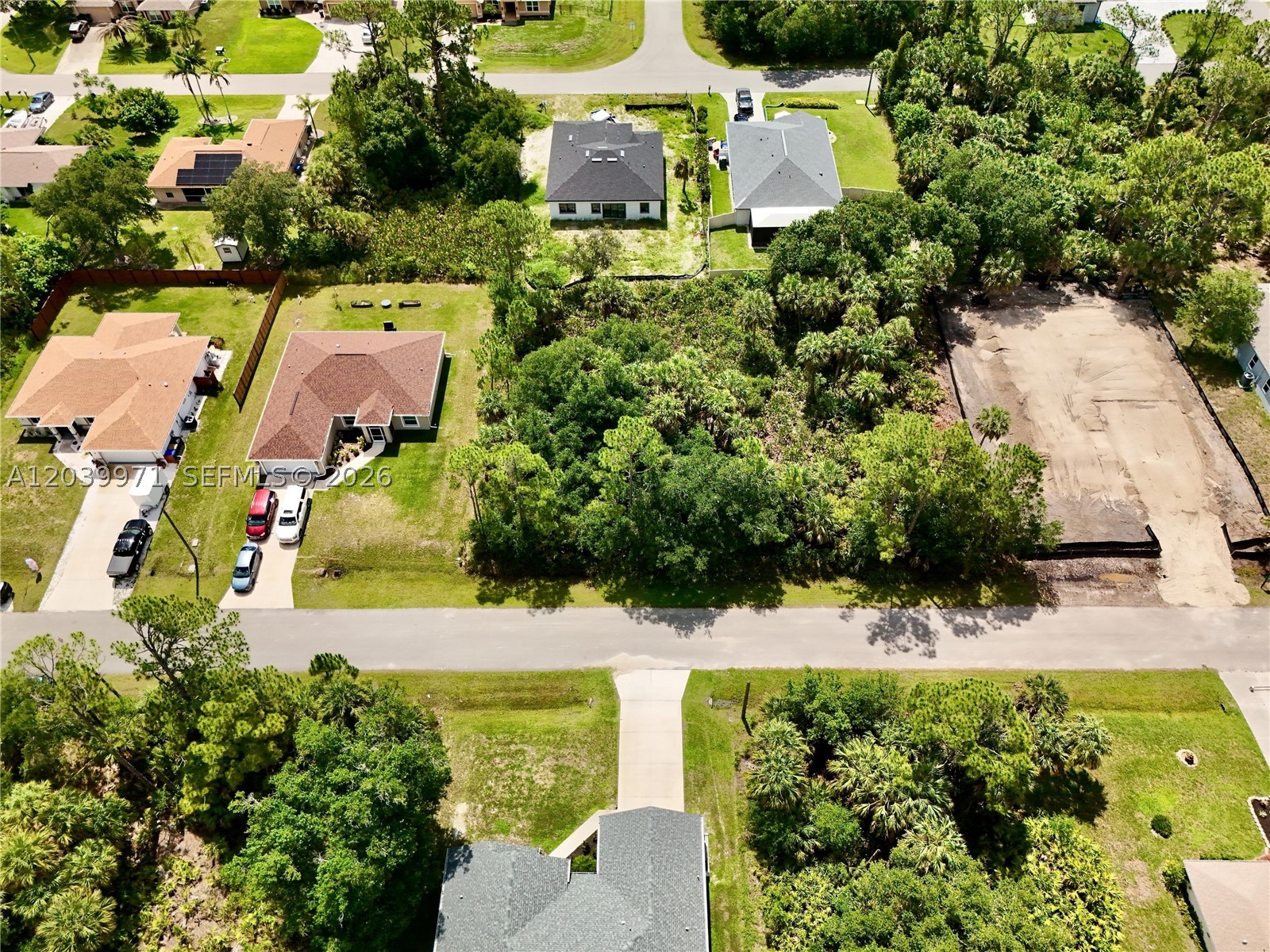 PORT CHARLOTTE - Land