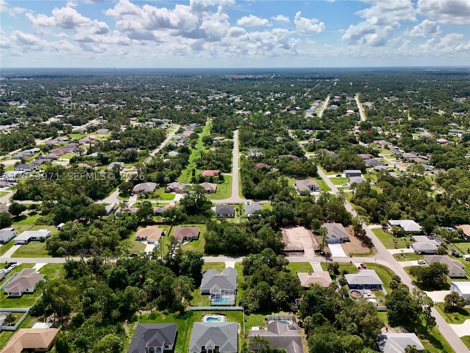 PORT CHARLOTTE - Land