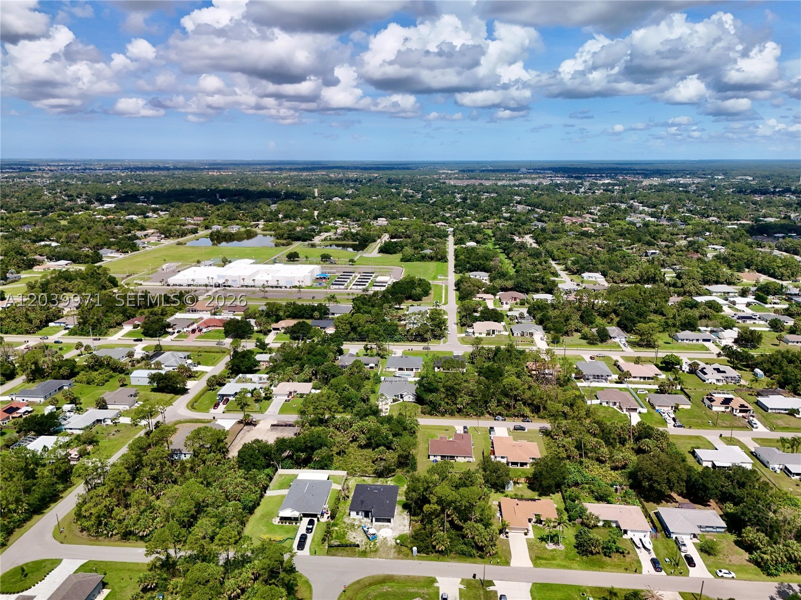 PORT CHARLOTTE - Land