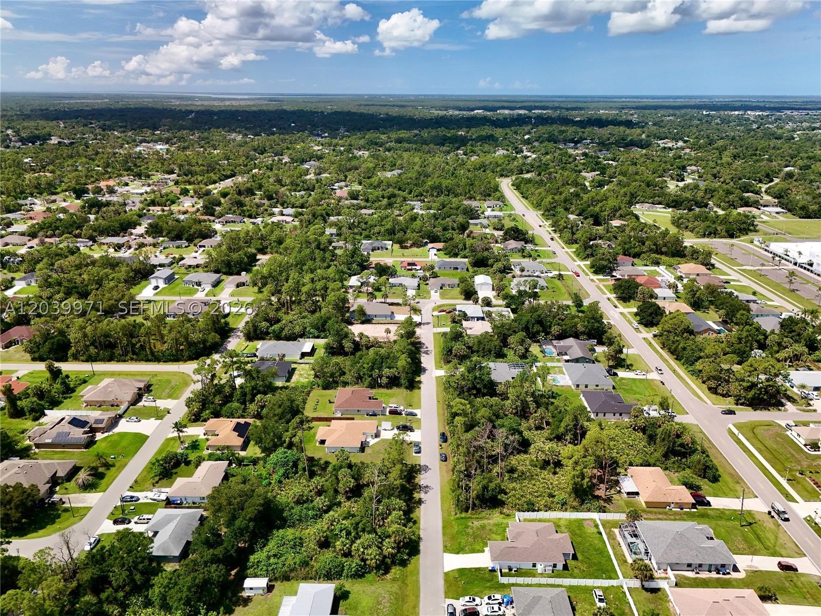 PORT CHARLOTTE - Land