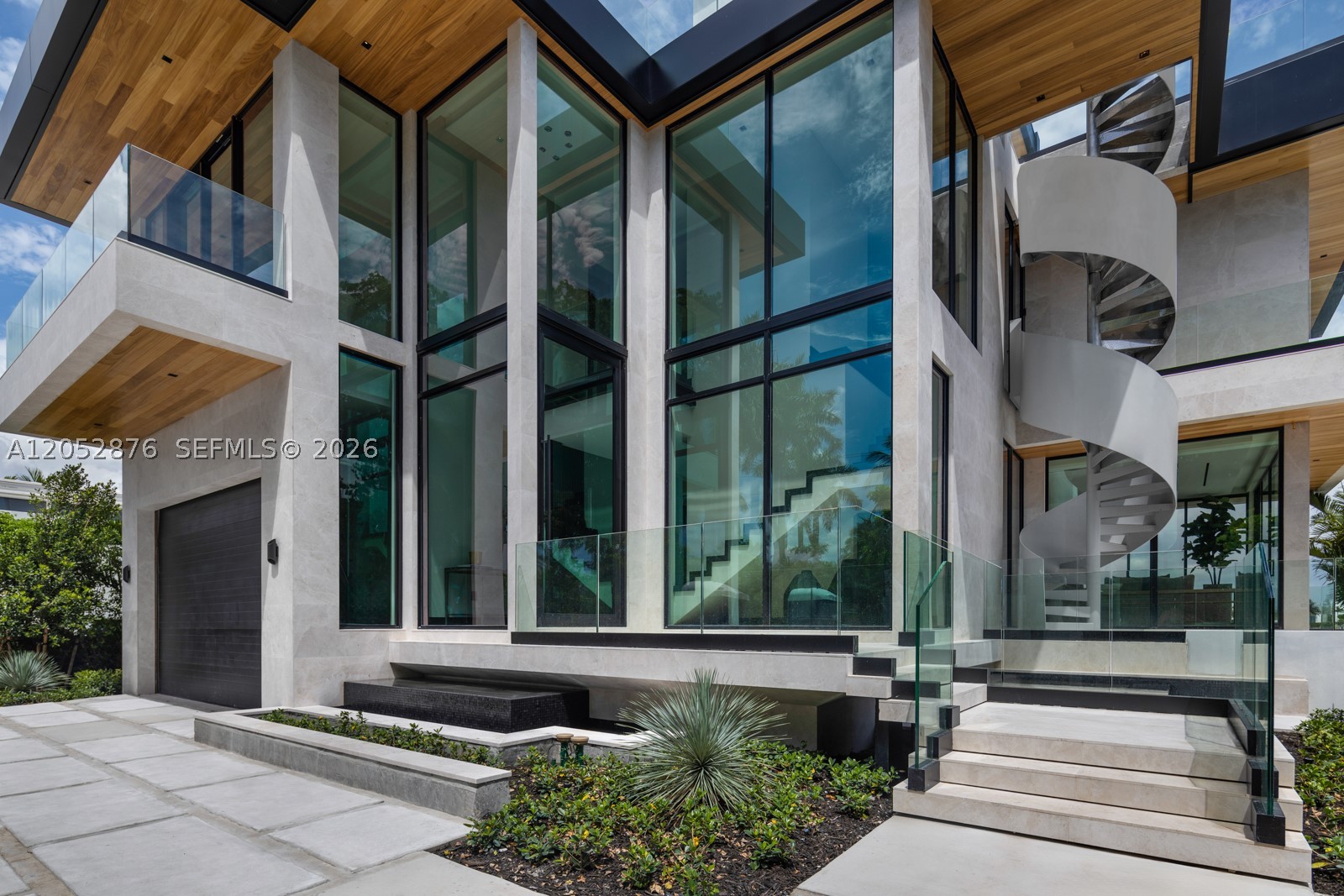 BISCAYNE POINT RESUB - Residential