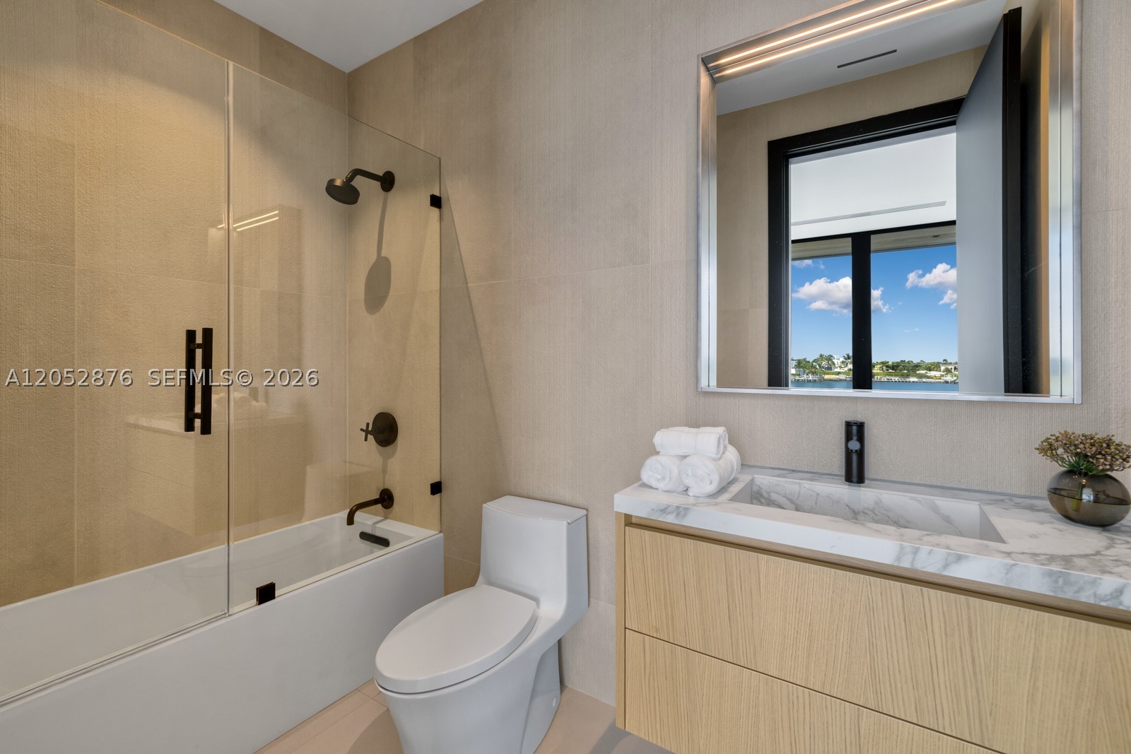 BISCAYNE POINT RESUB - Residential