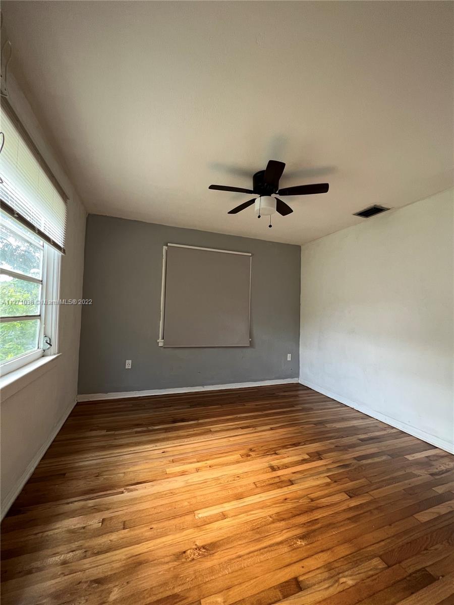 HOWMAR PARK 1ST ADDN - Residential Lease