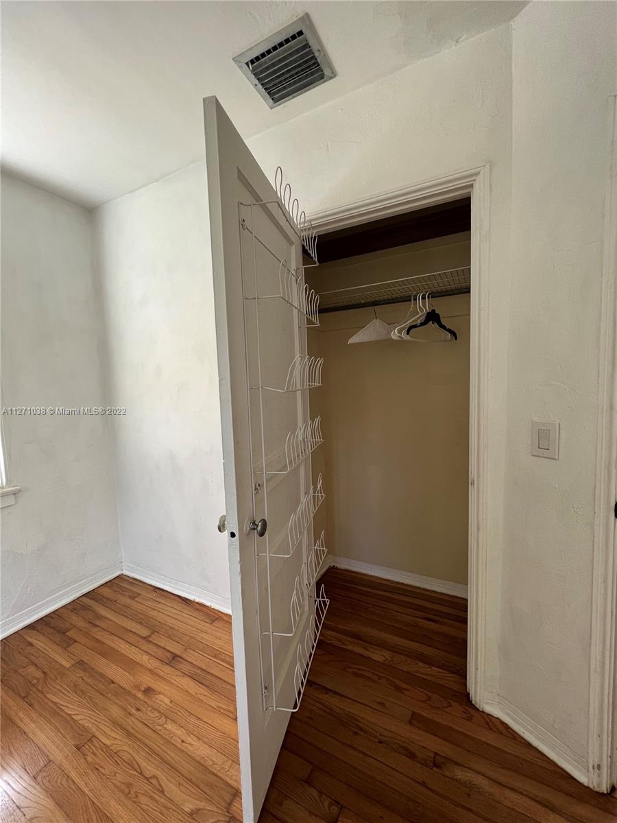 HOWMAR PARK 1ST ADDN - Residential Lease