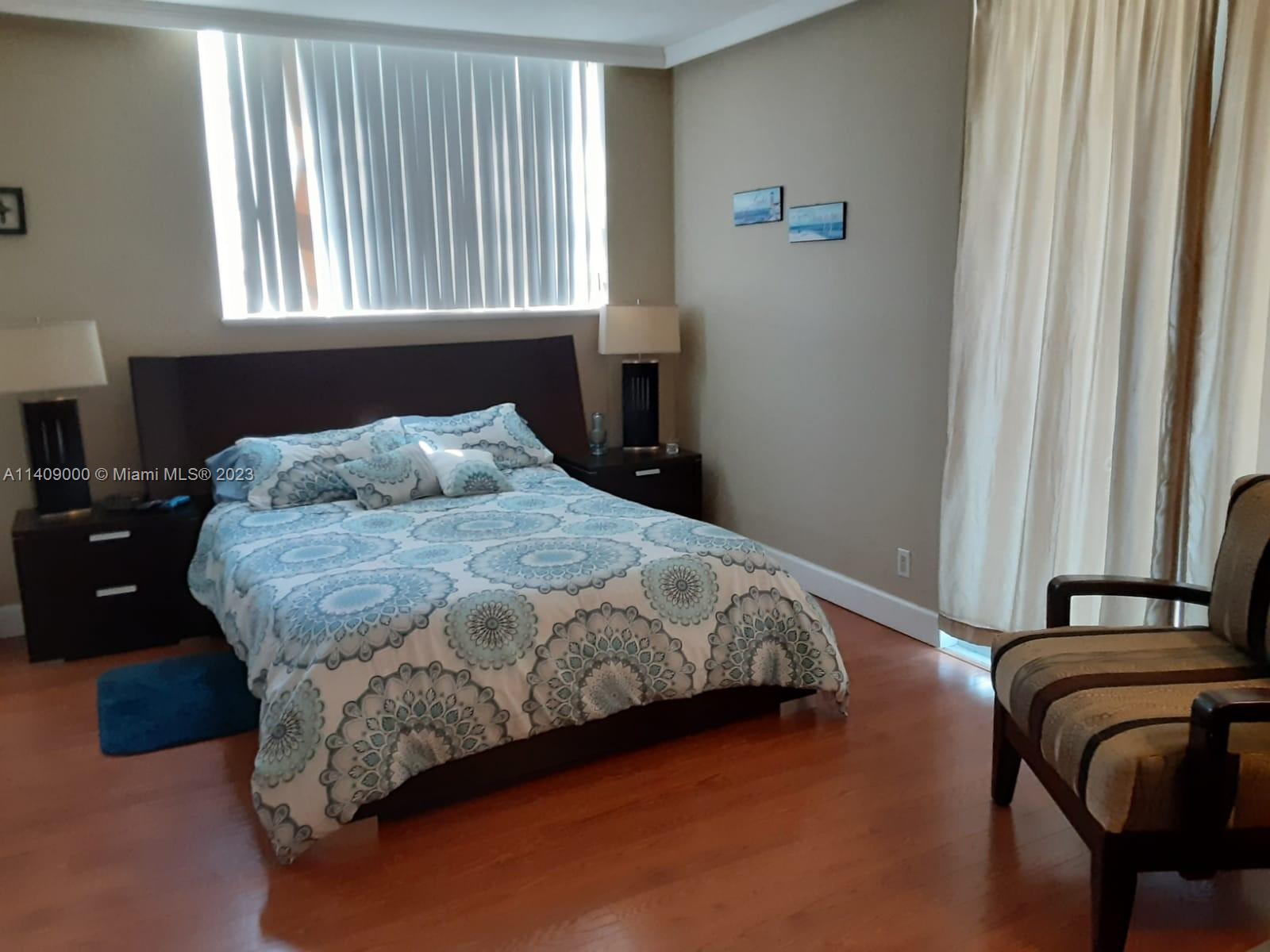 TIDES ON HOLLYWOOD BEACH - Residential