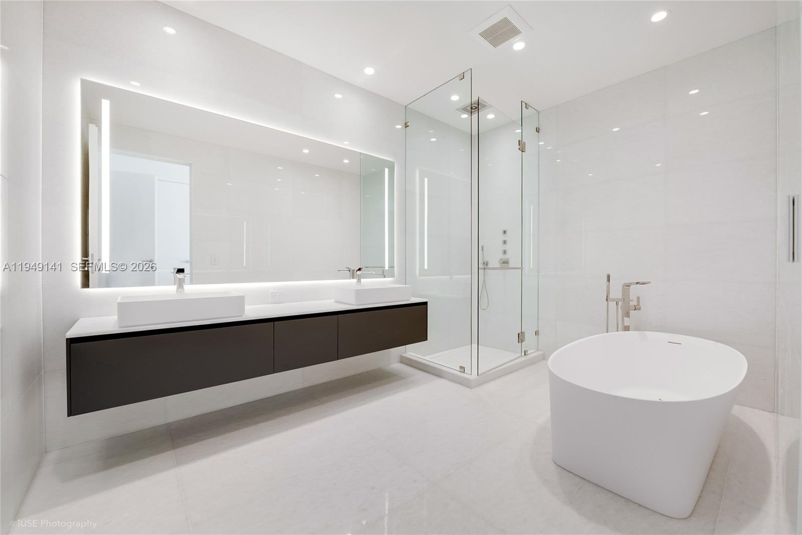 GROVE ISLE - Residential