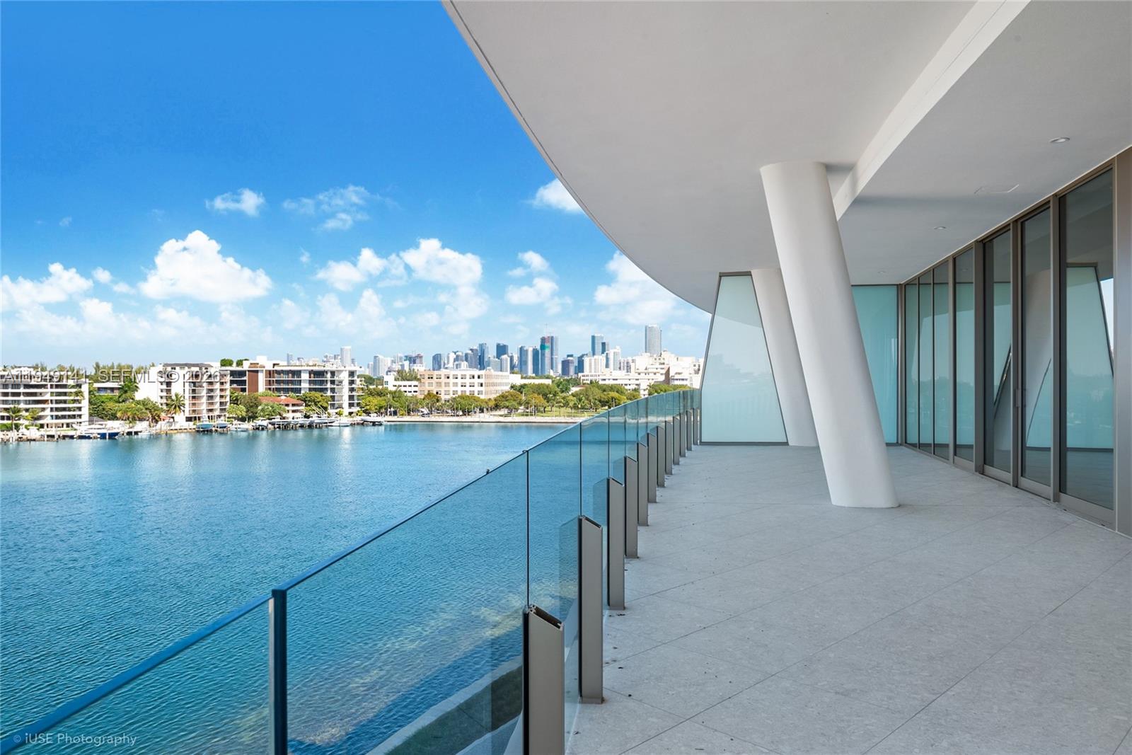 GROVE ISLE - Residential