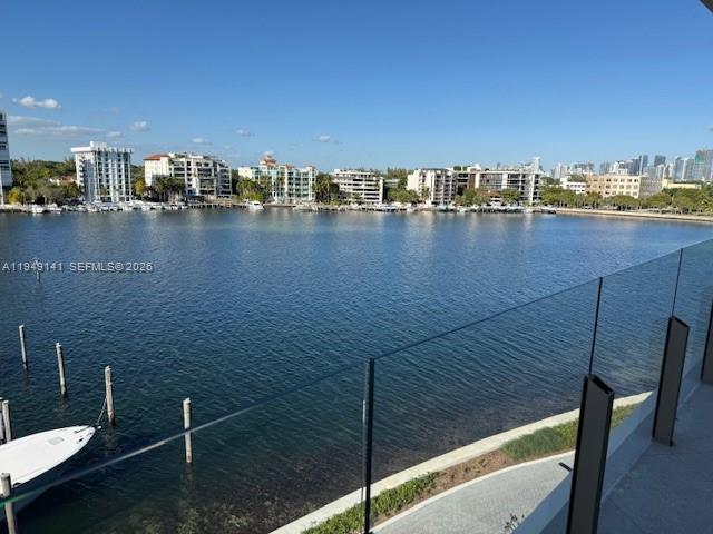 GROVE ISLE - Residential