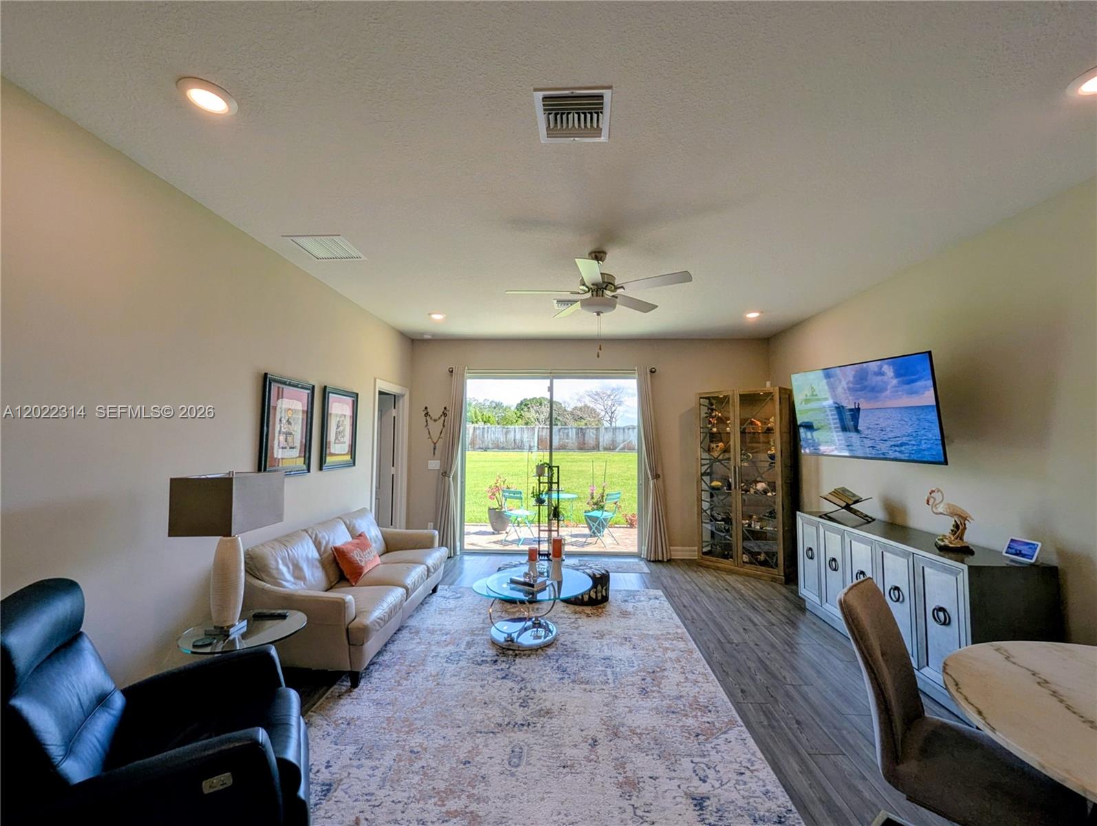 CELEBRATION POINTE - Residential