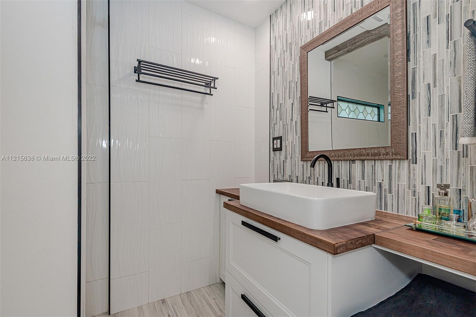WELLEBY UNIT 2 - Residential