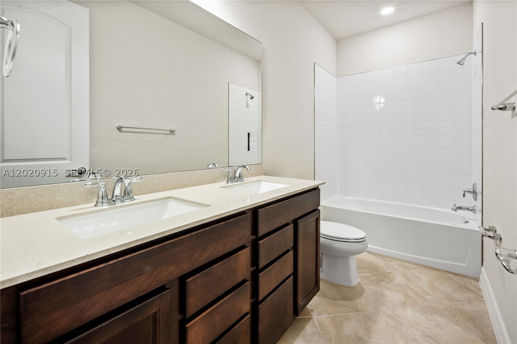 OAK TREE PROPERTY REDEVEL - Residential