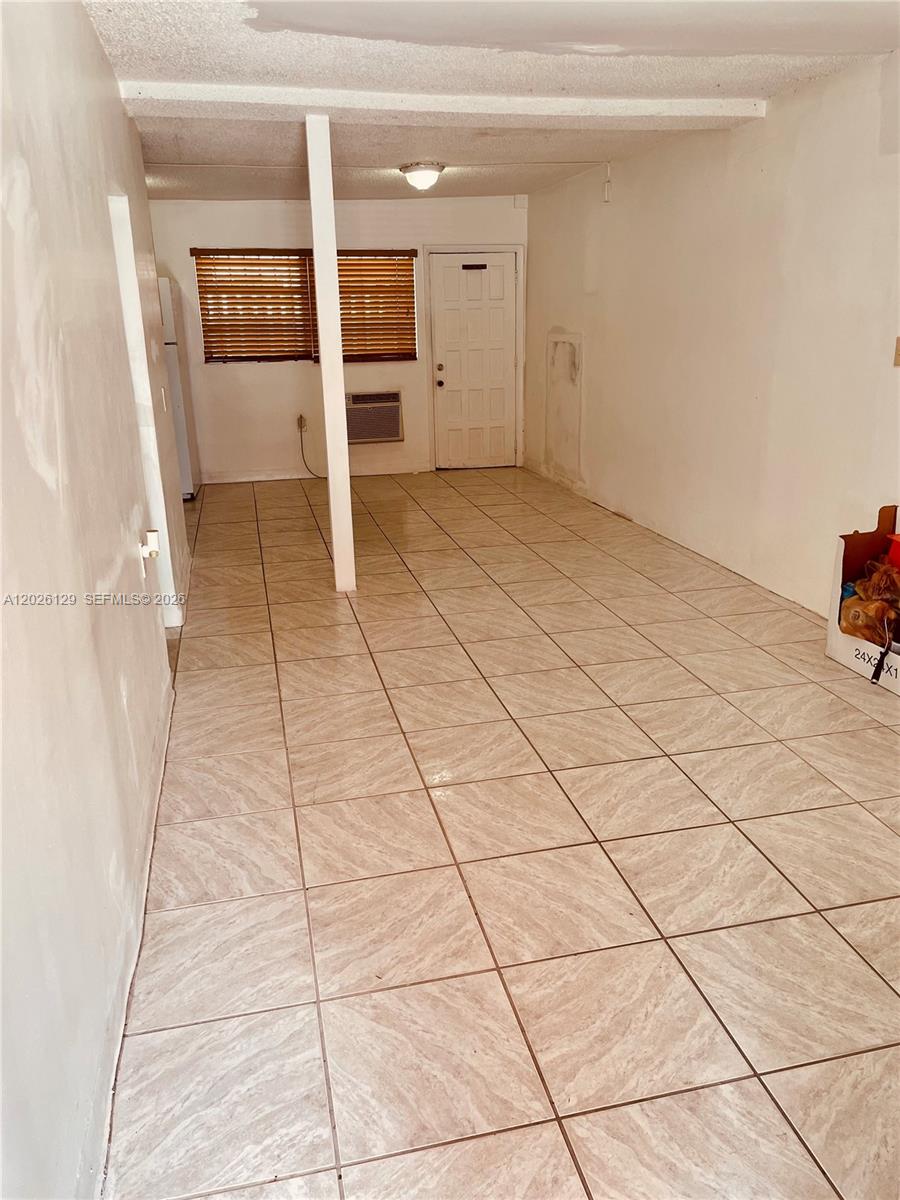 SOUTH ALLAPATTAH MANOR - Residential Lease
