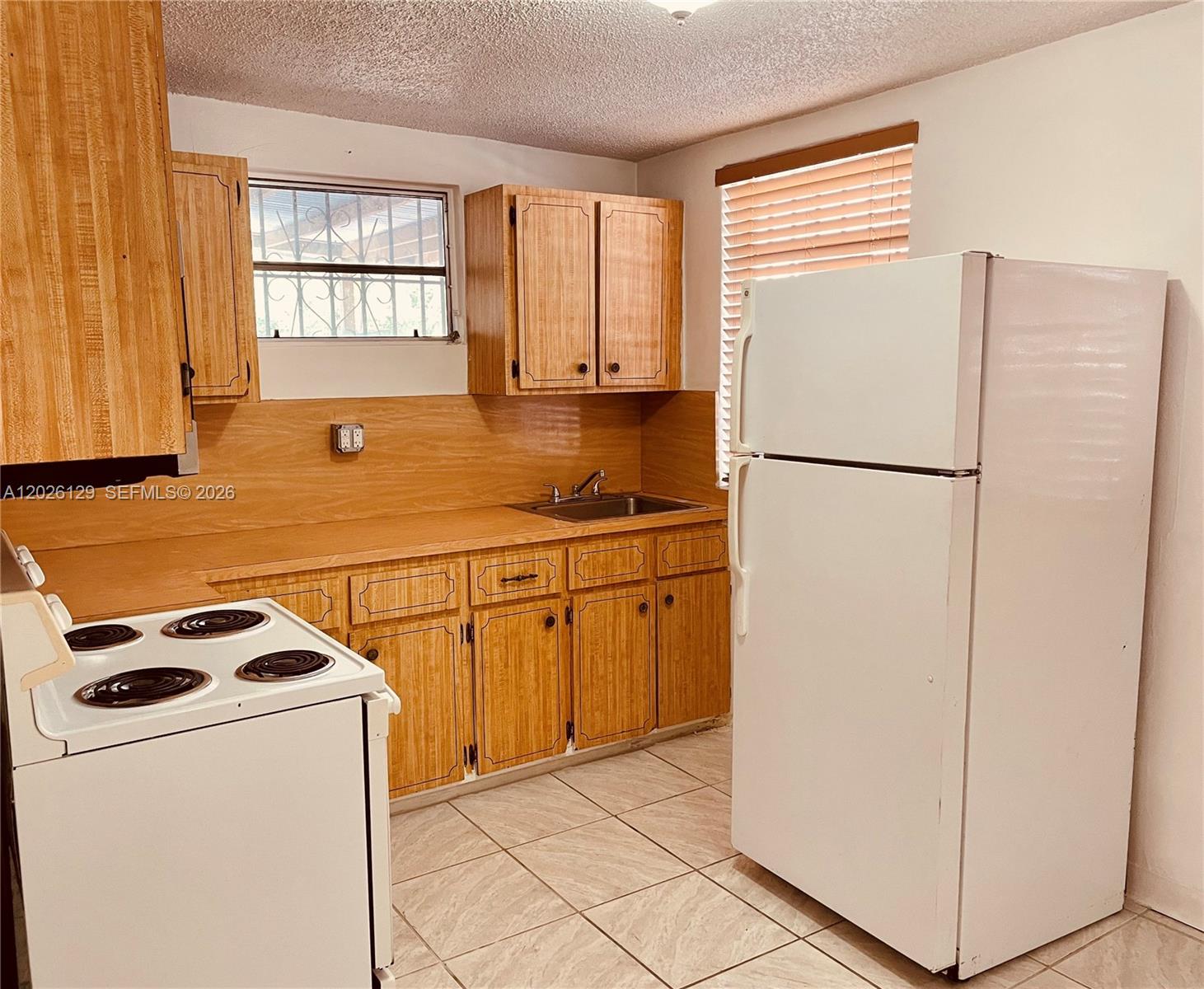 SOUTH ALLAPATTAH MANOR - Residential Lease
