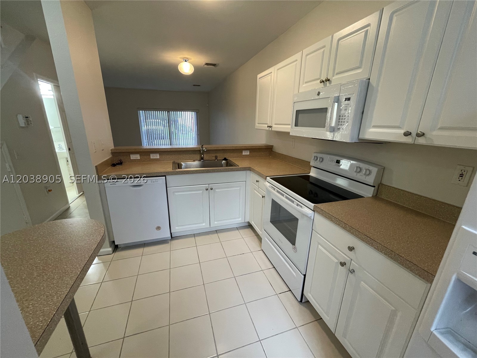 SOLABELLA CONDO - Residential