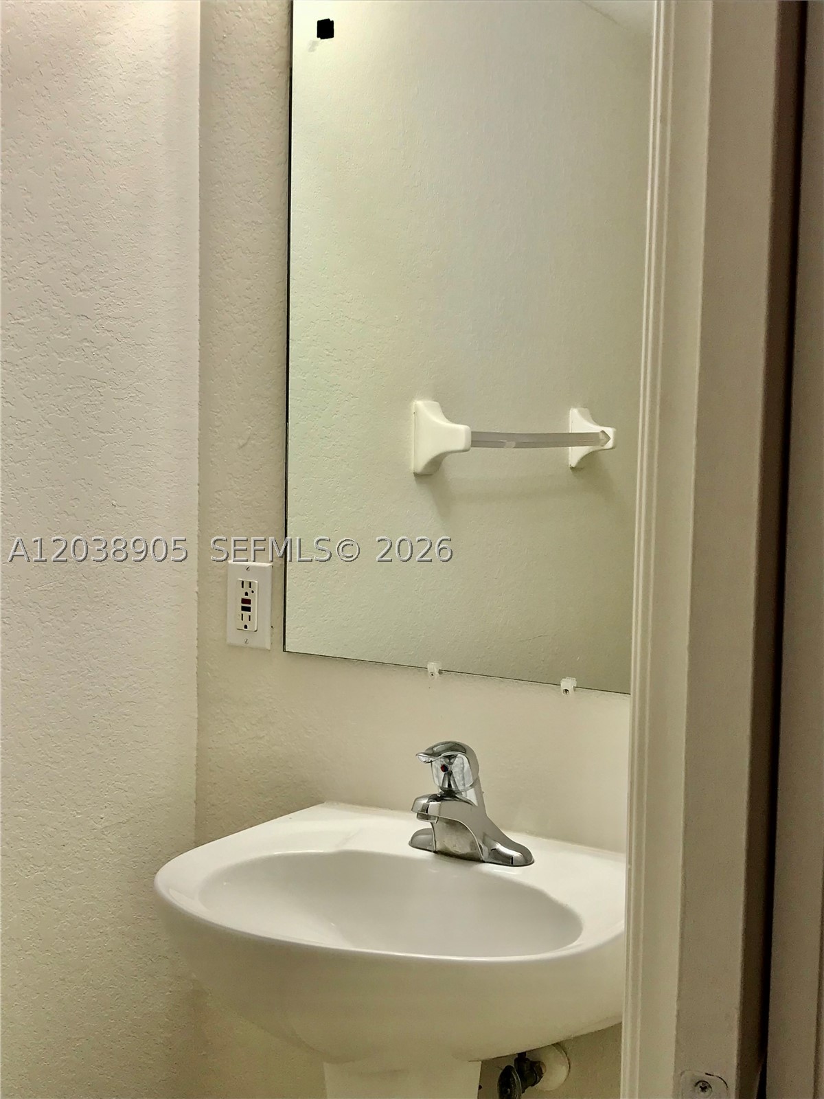 SOLABELLA CONDO - Residential