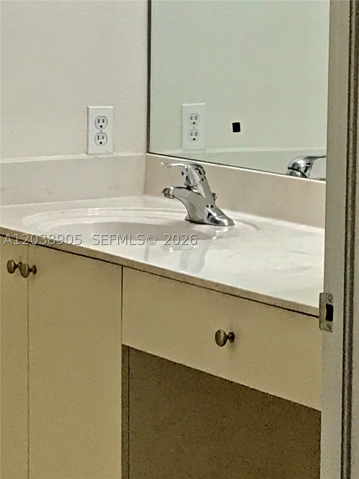 SOLABELLA CONDO - Residential