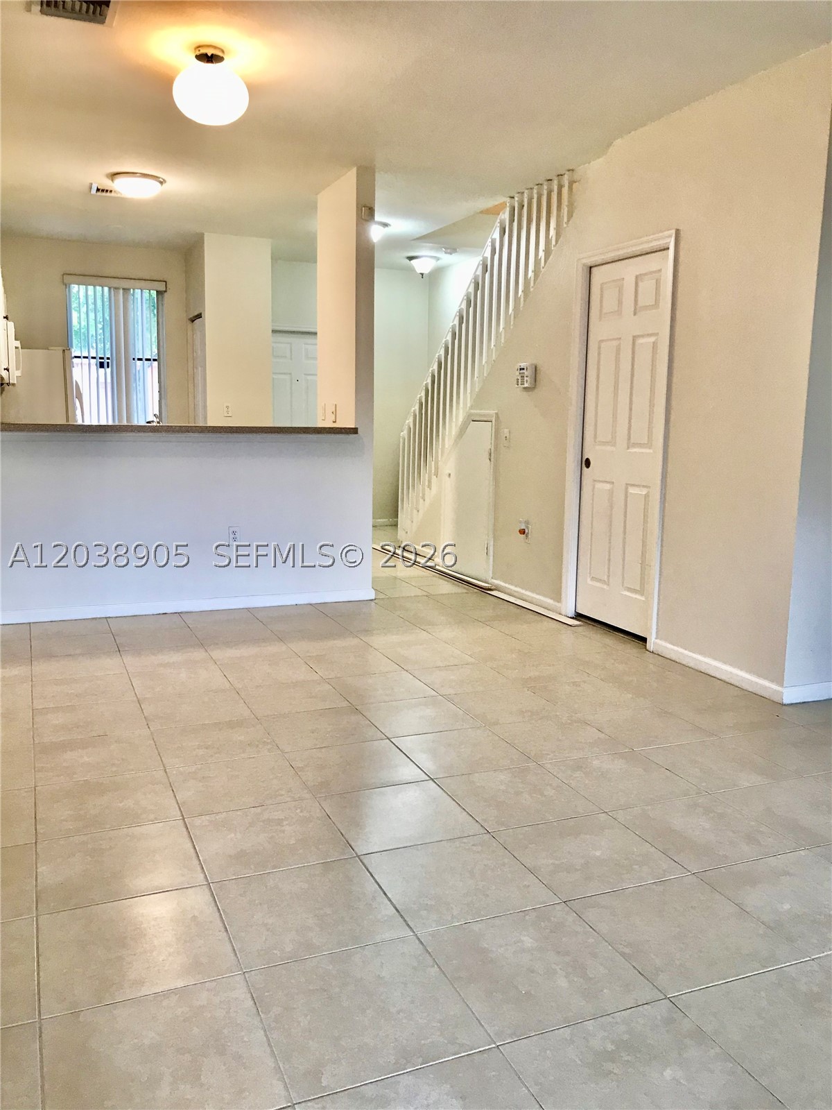 SOLABELLA CONDO - Residential