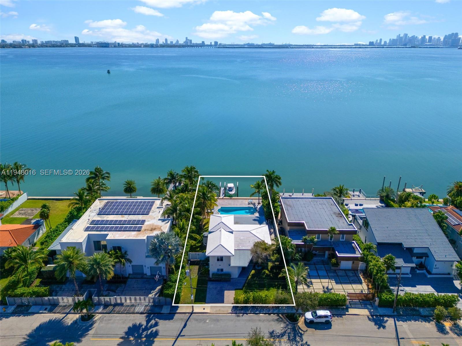 TREASURE ISLAND - Residential