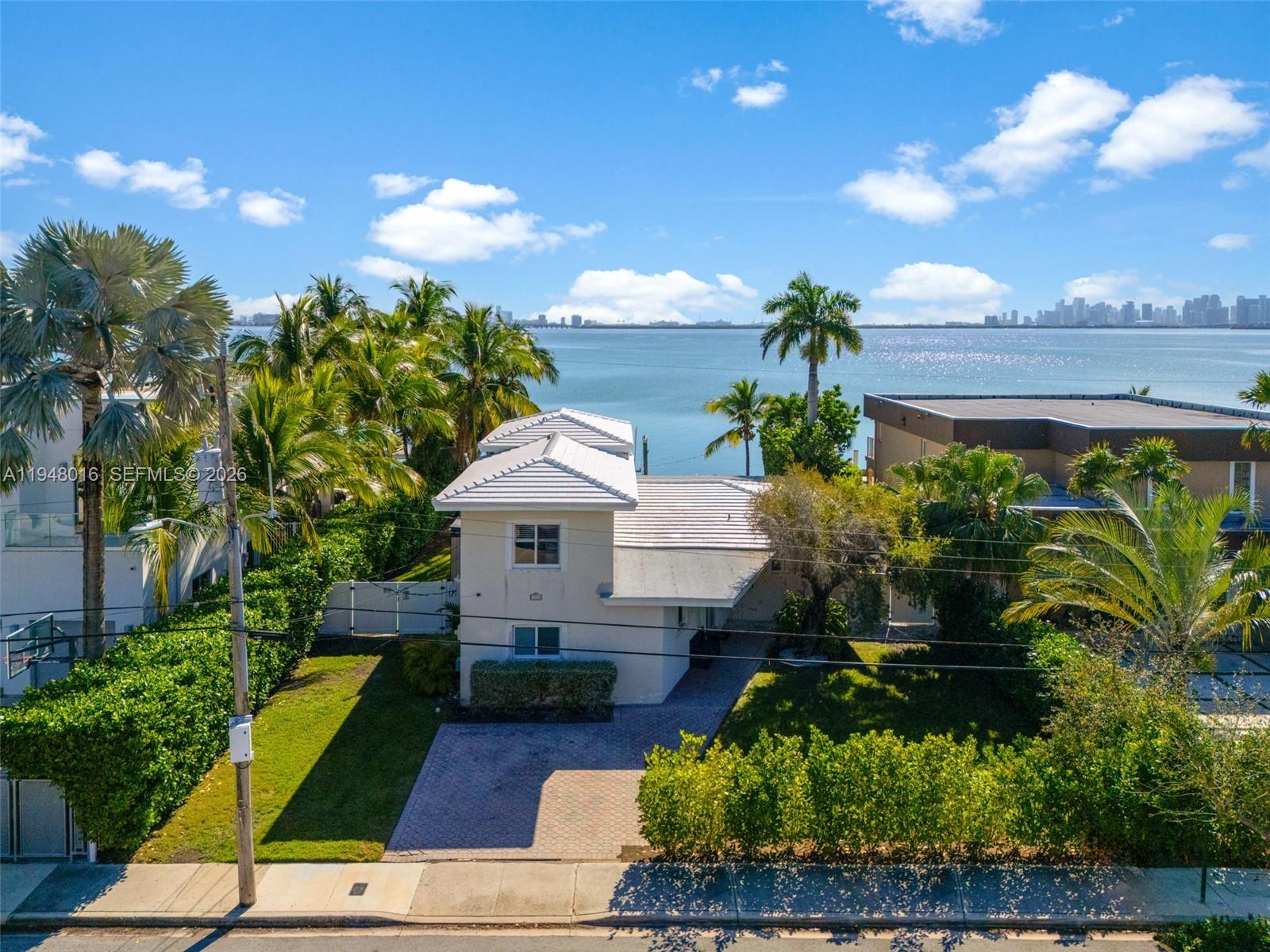 TREASURE ISLAND - Residential