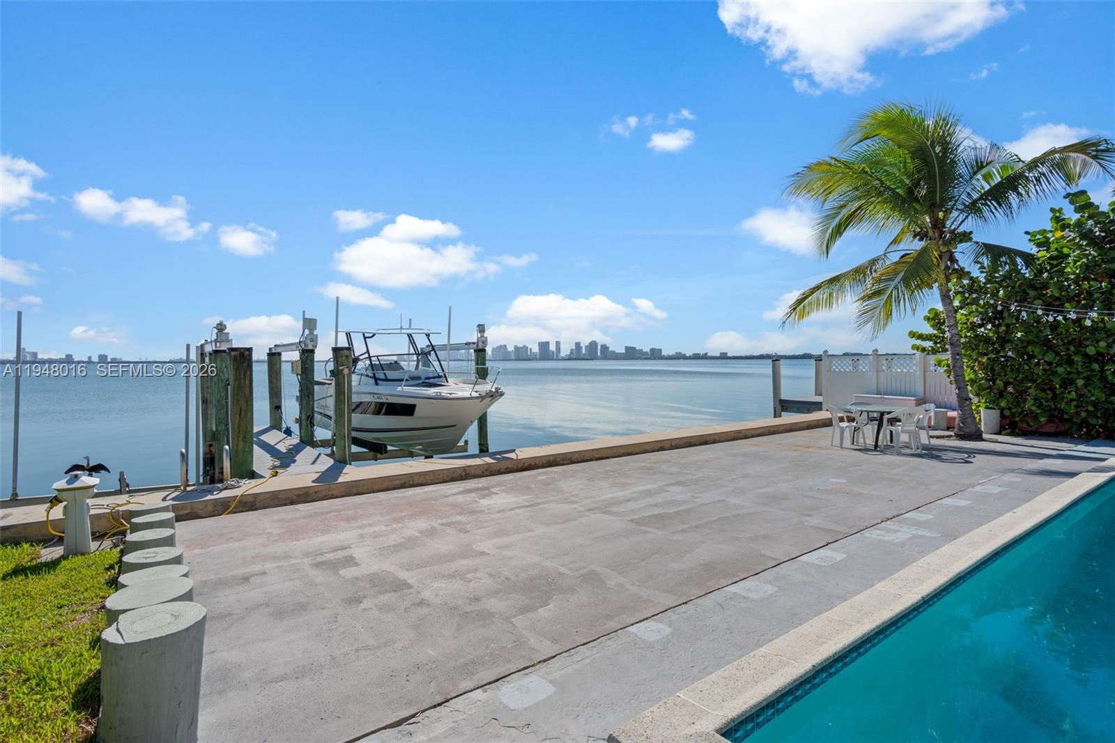 TREASURE ISLAND - Residential