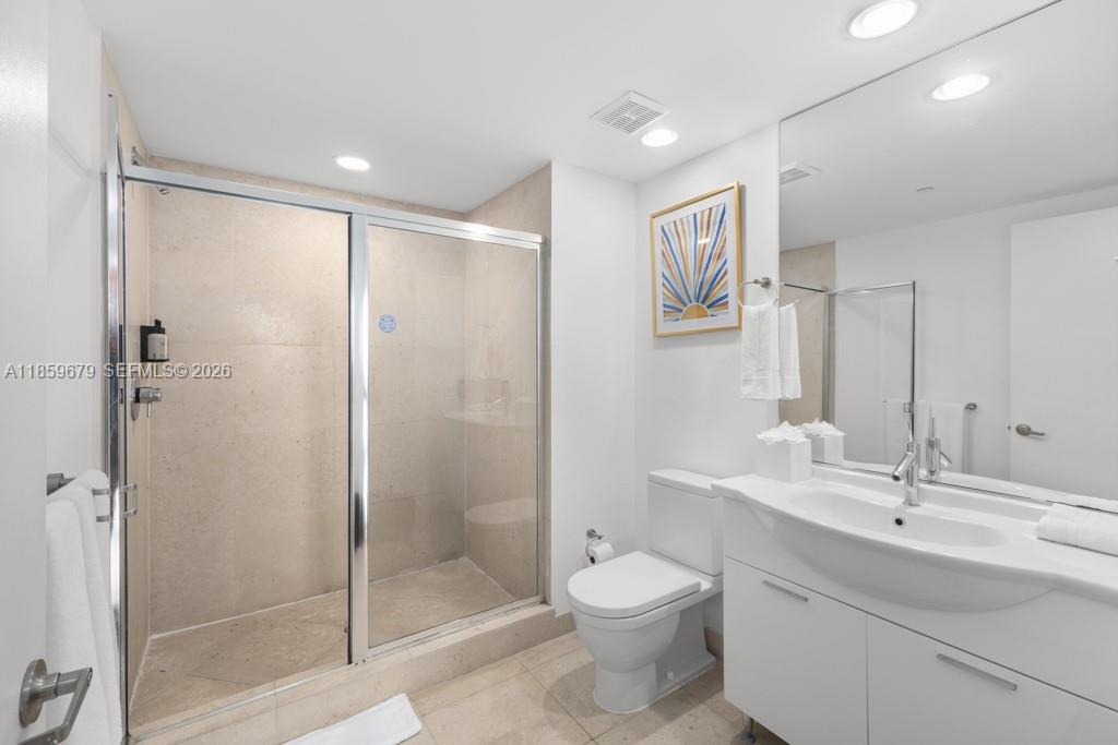 ICON BRICKELL CONDO NO 3 - Residential