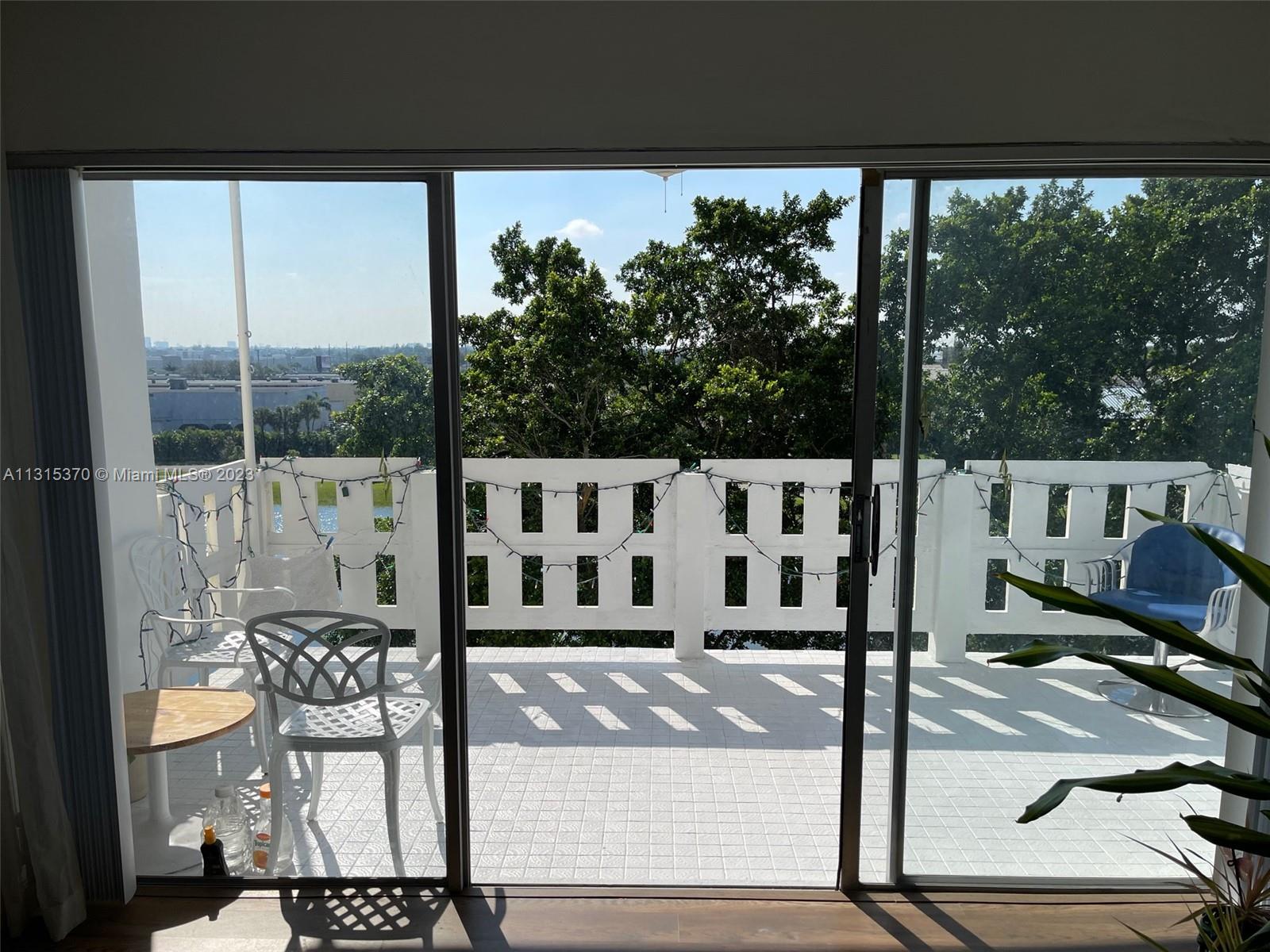 HILLCREST EAST NO 23 COND - Residential