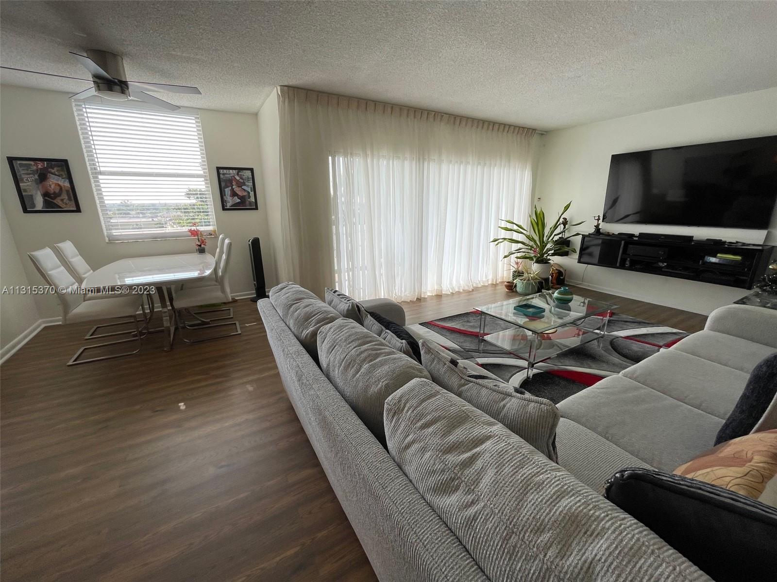 HILLCREST EAST NO 23 COND - Residential
