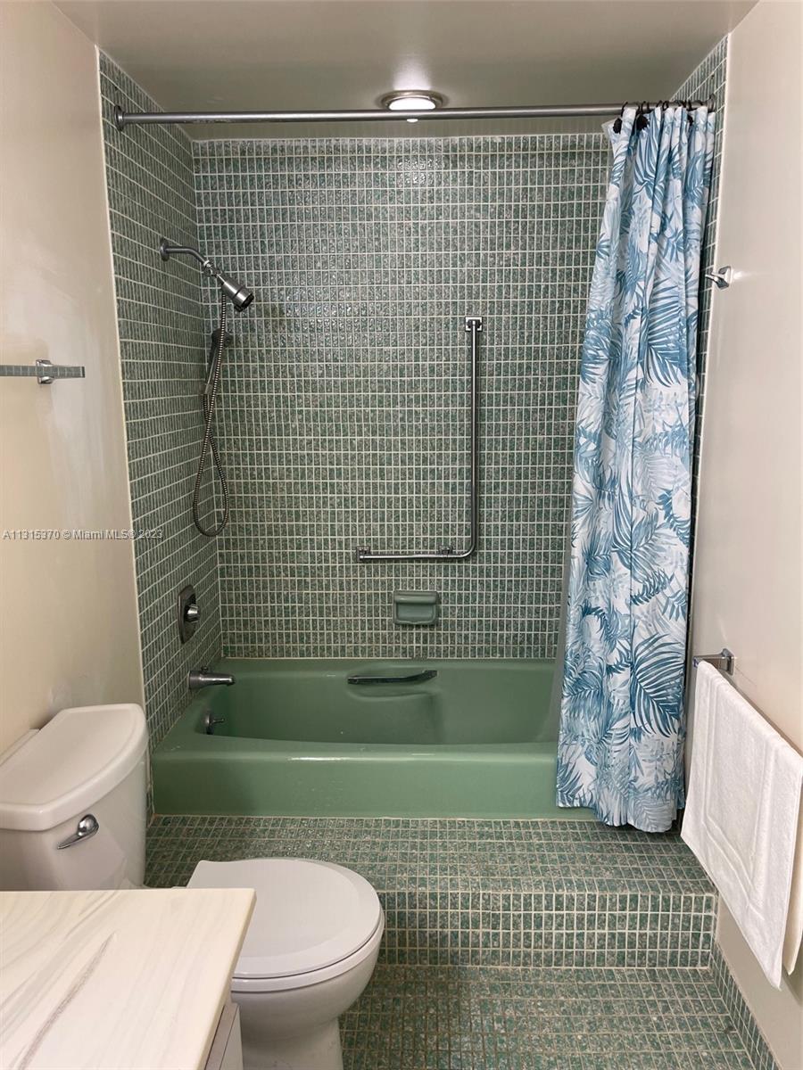 HILLCREST EAST NO 23 COND - Residential
