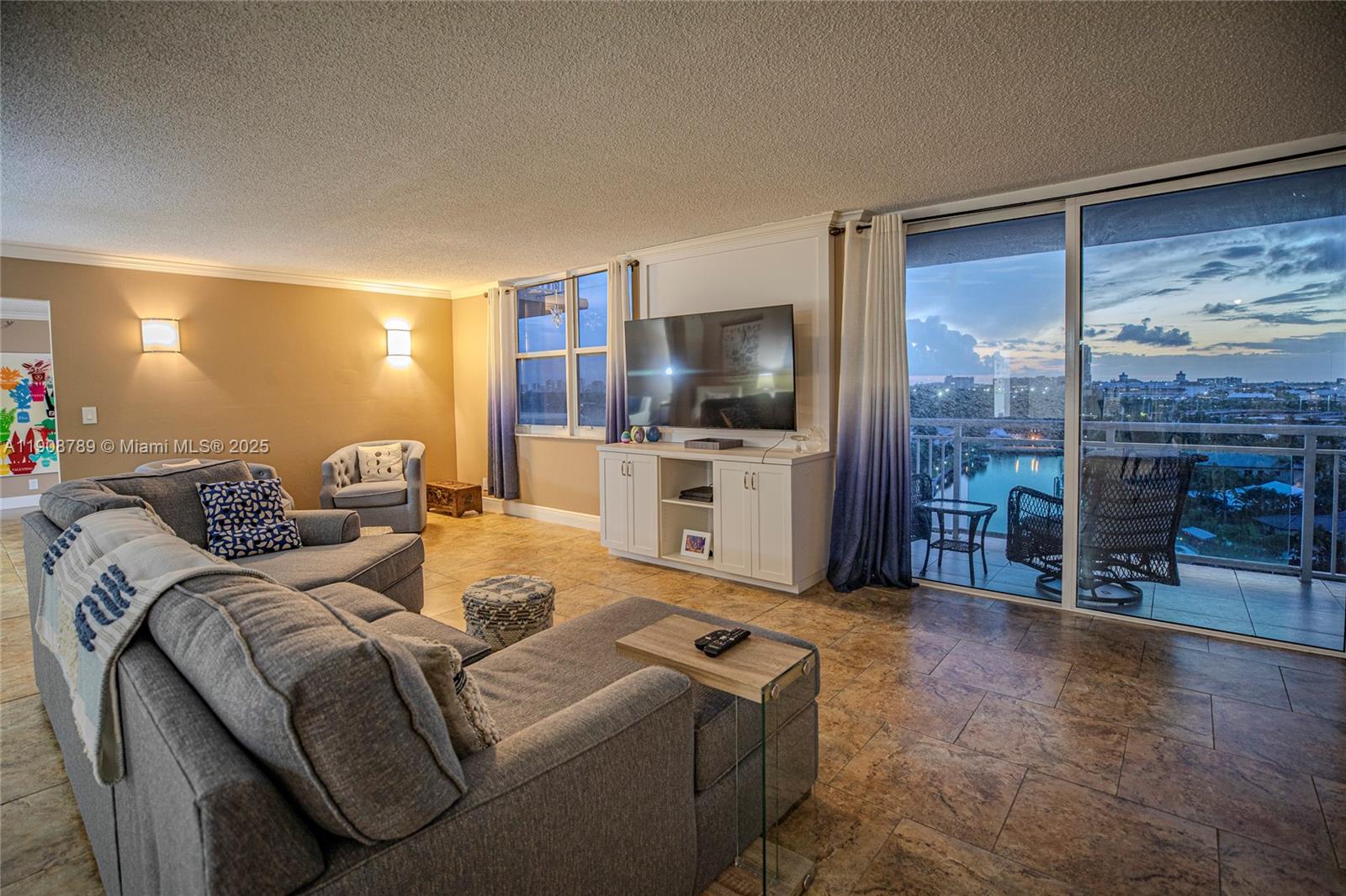 GOLDEN HORN CONDO - Residential