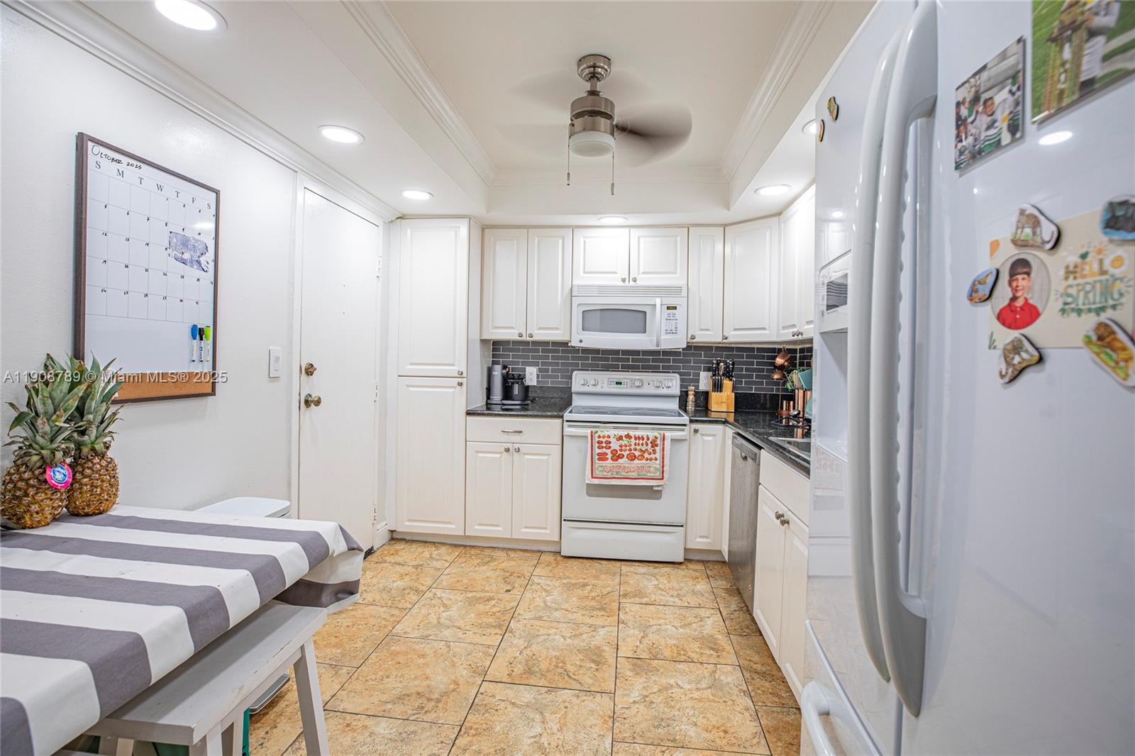 GOLDEN HORN CONDO - Residential