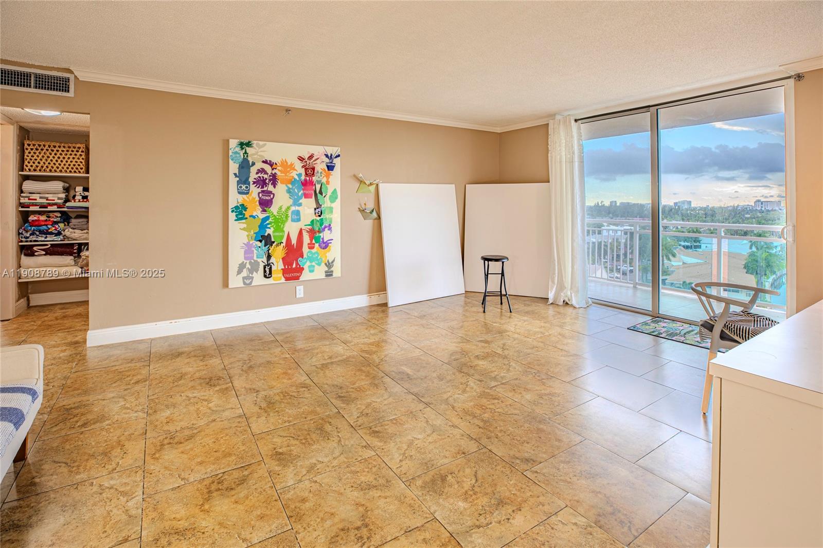 GOLDEN HORN CONDO - Residential